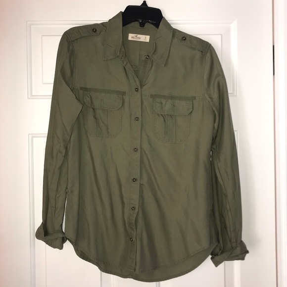 Hollister Tops - NWOT Hollister button up Hollister Tops - NWOT Hollister button up